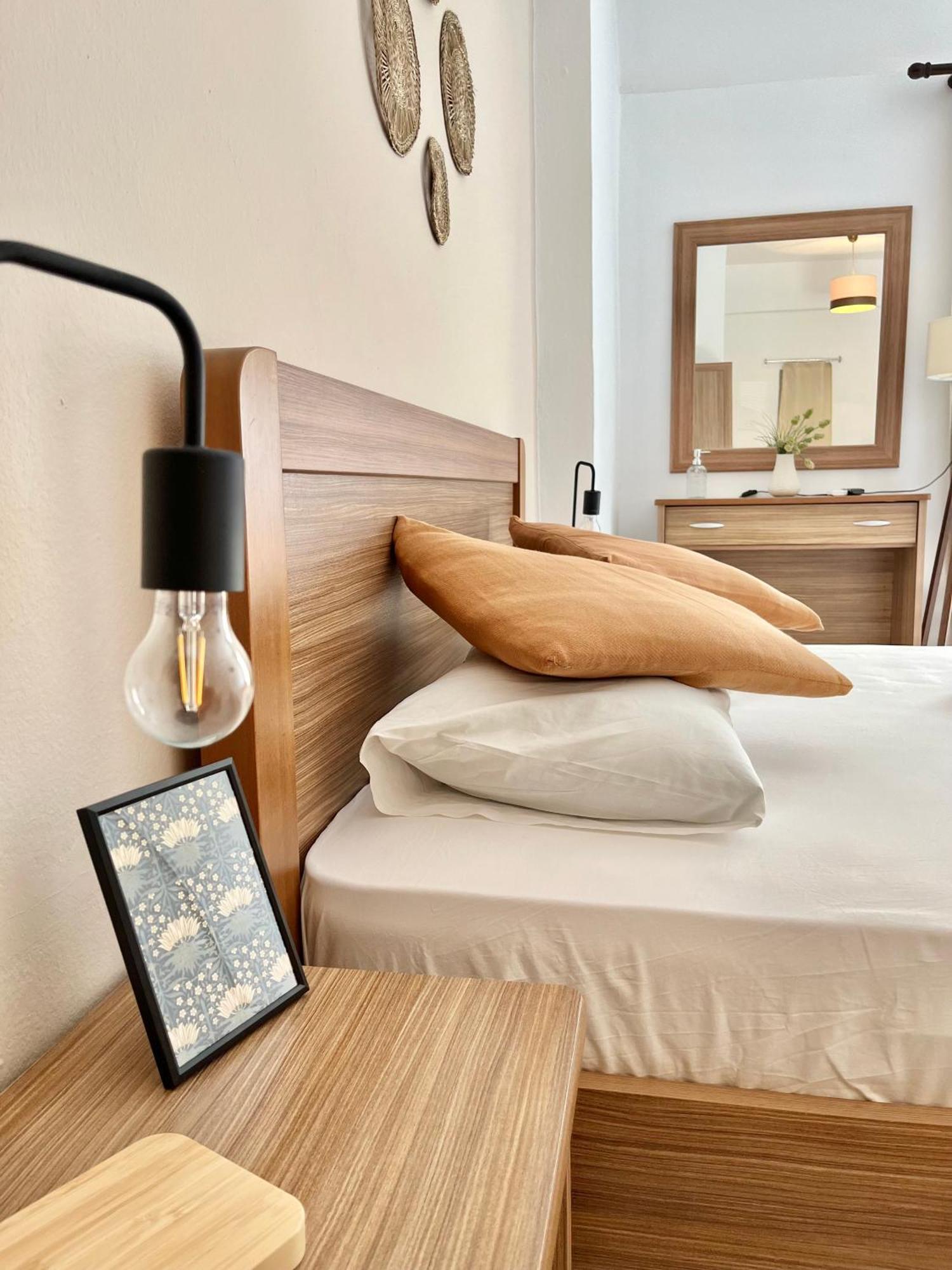 Koutrakis Rooms Финикунда Екстериор снимка